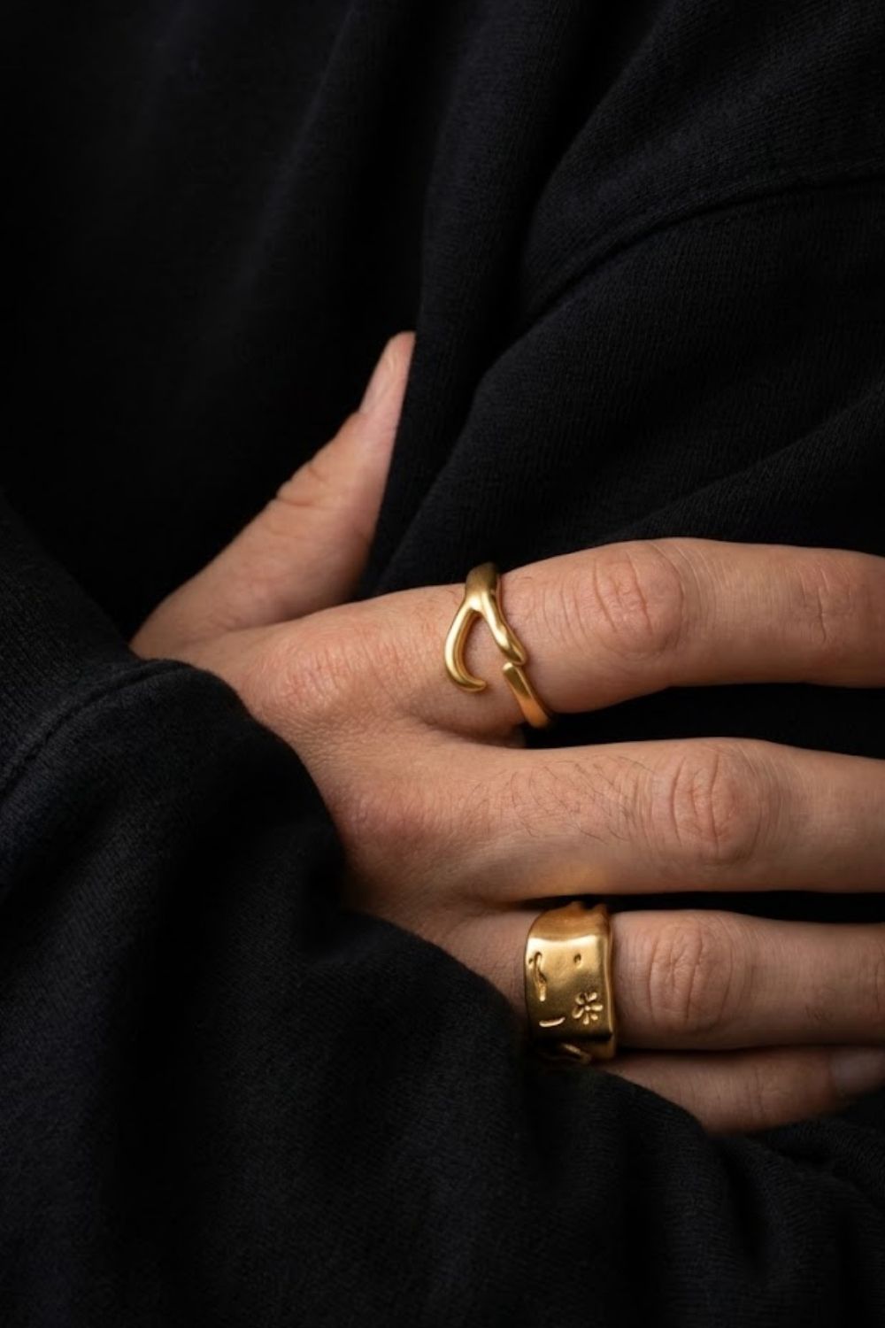 Jewelry That Looks Best With All-Black Fits