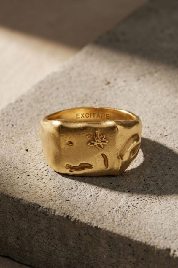 Best Minimalist Ring Gift - The Clean Ring Pick He’ll Actually Wear