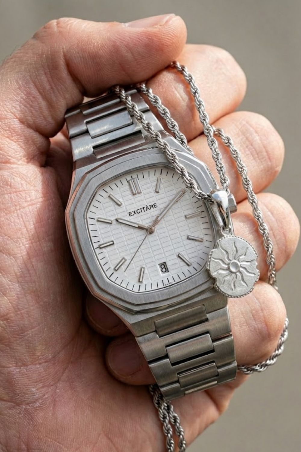 How to Match Jewelry With Watches - Simple Rules